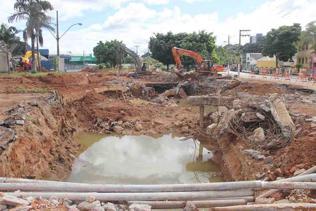 Prefeitura comprou 155 aduelas de concreto para evitar futuras enchentes | SECOM